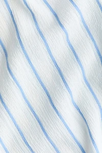 Robe froissée avec bretelles à nouer
