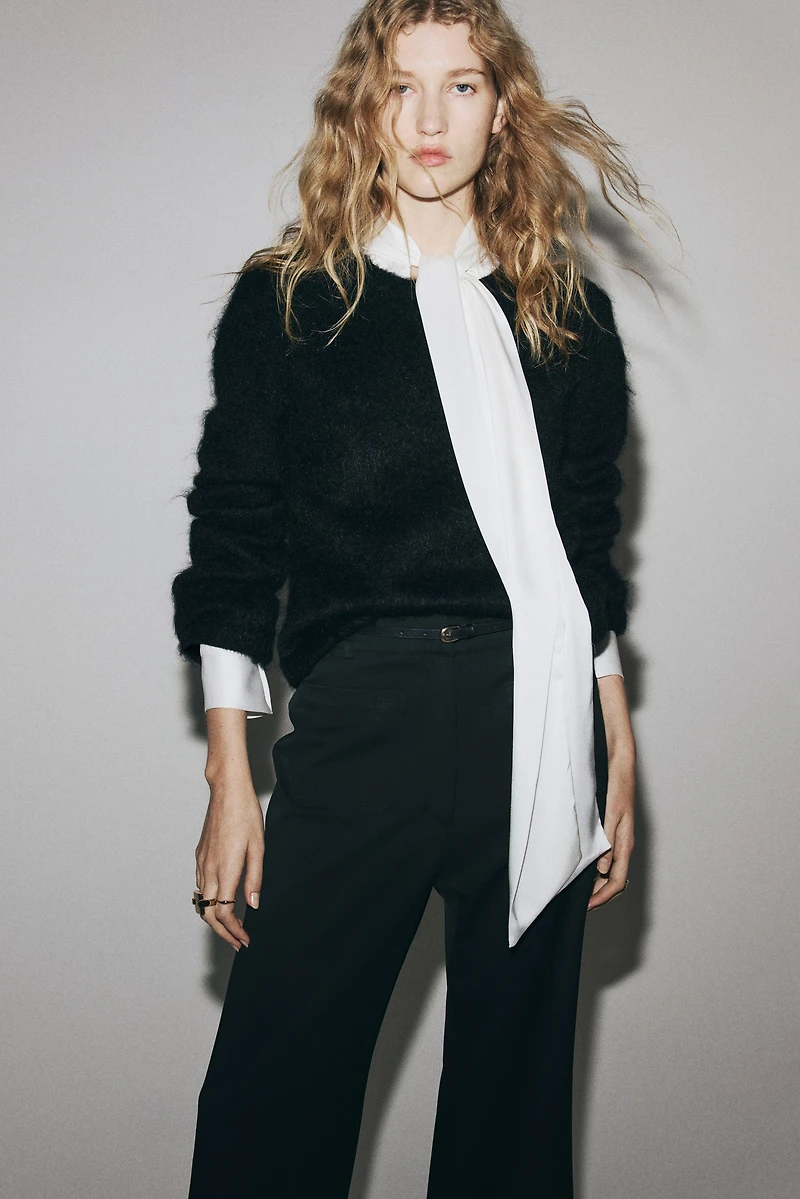 Pantalon évasé avec ceinture