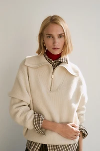 Chandail en tricot côtelé à col fermeture éclair