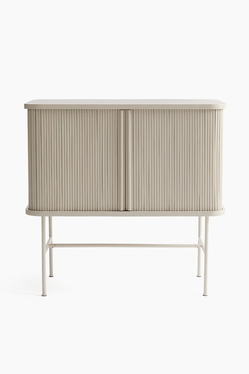 Placard avec portes à jalousie