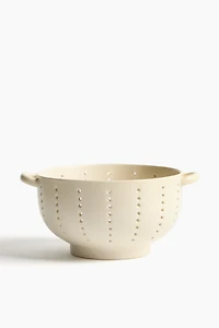 Reactive-Glaze Colander