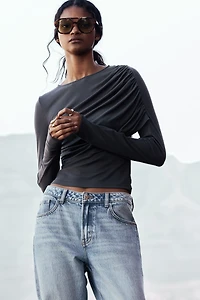 Haut en viscose à effet drapé