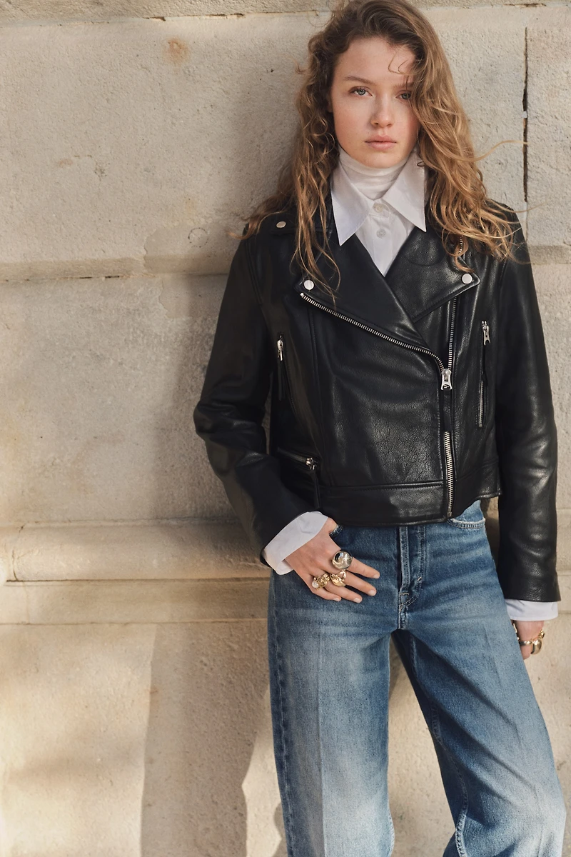 Jean tonneau en haut de la cheville