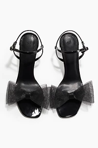 Sandales à talon avec brides fines