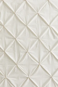 Pintuck Bedspread