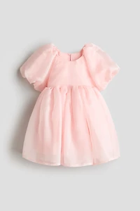 Robe à manches bouffantes en satin