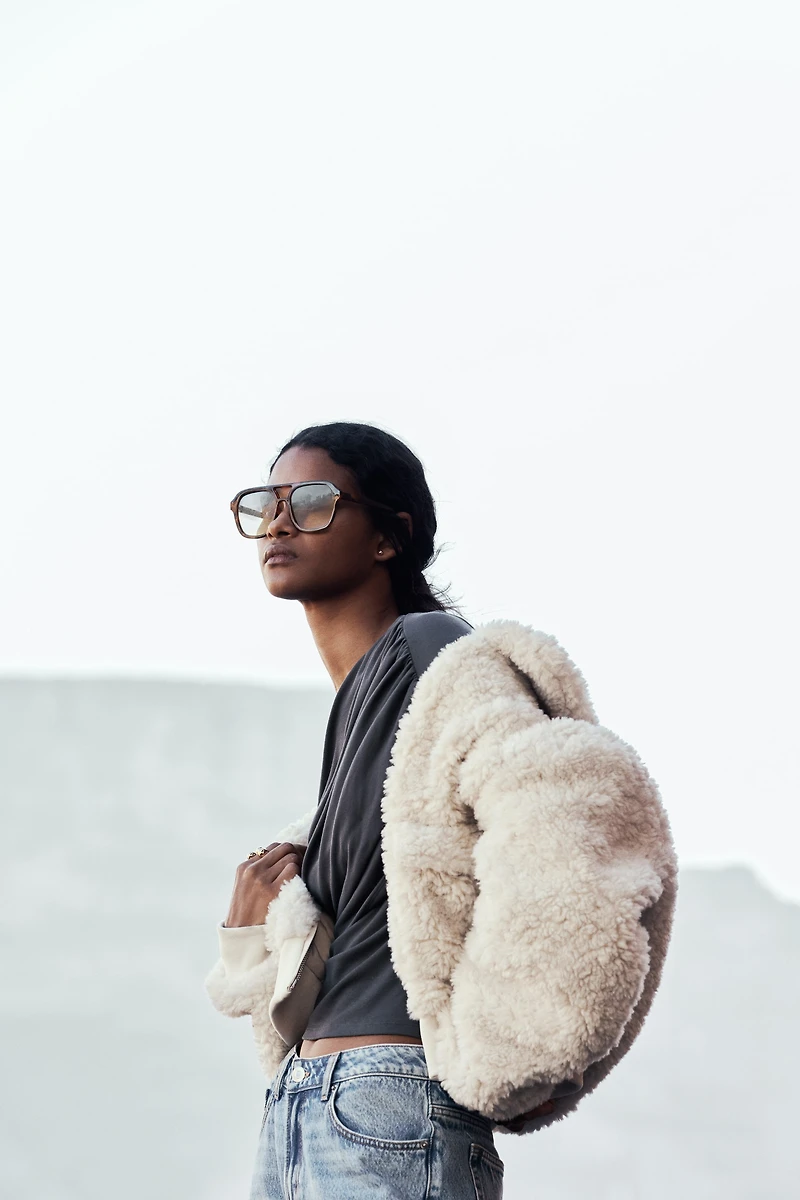 Haut en viscose à effet drapé