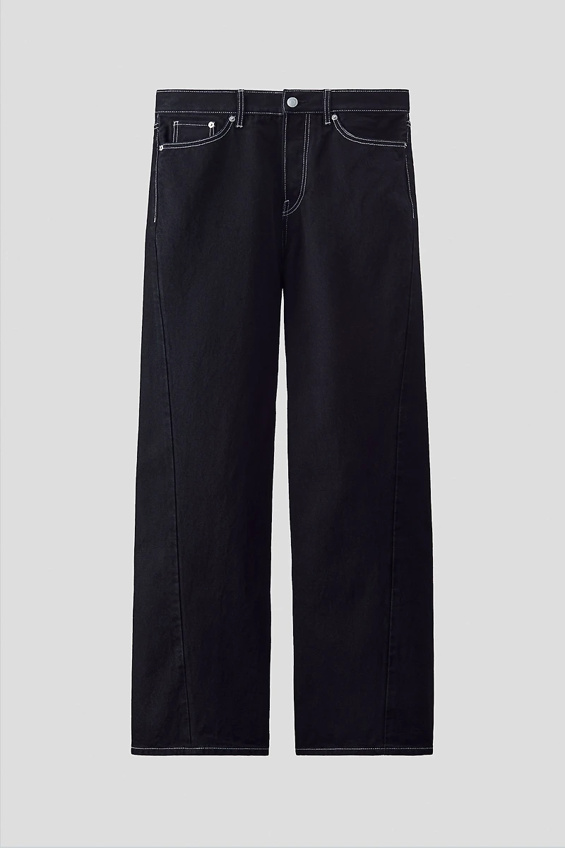Loose-Fit Twisted Jeans