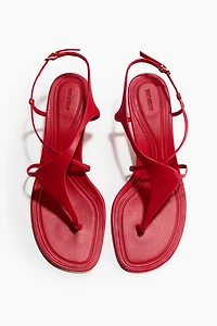 Sandales en cuir avec talon bobine
