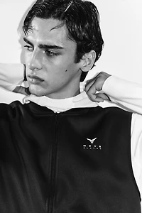 Sports Vest with ThermoMove™