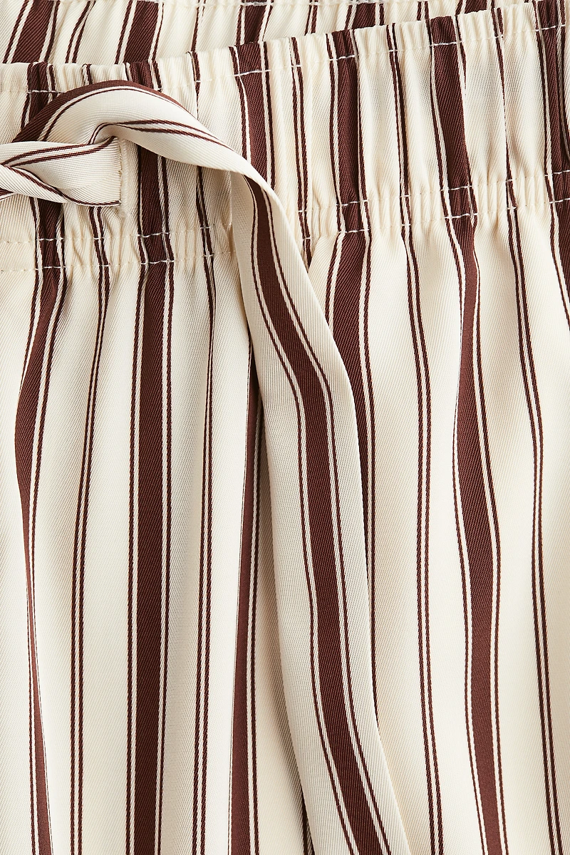 Pantalon en sergé avec cordon de serrage