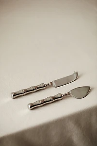 Lot de 2 couteaux à fromage en métal
