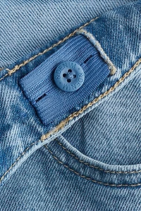 Relaxed Wide Leg Jeans