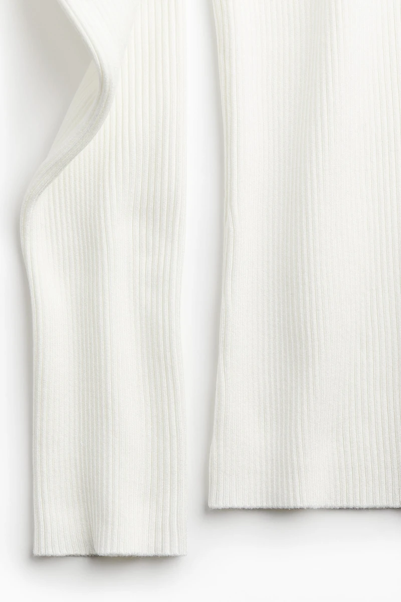 Off-the-shoulder Top