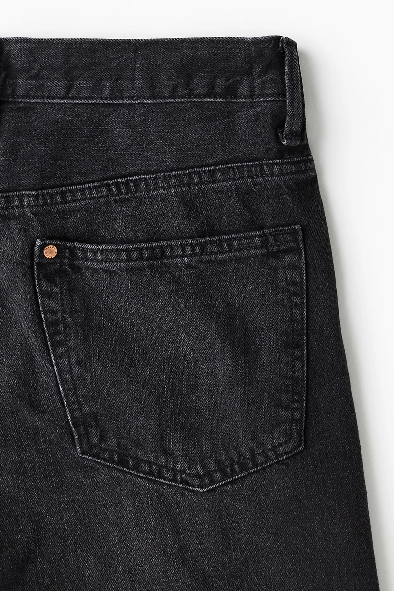 Loose Straight Jeans