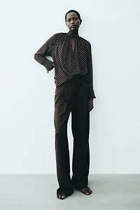 Blouse à col cravate