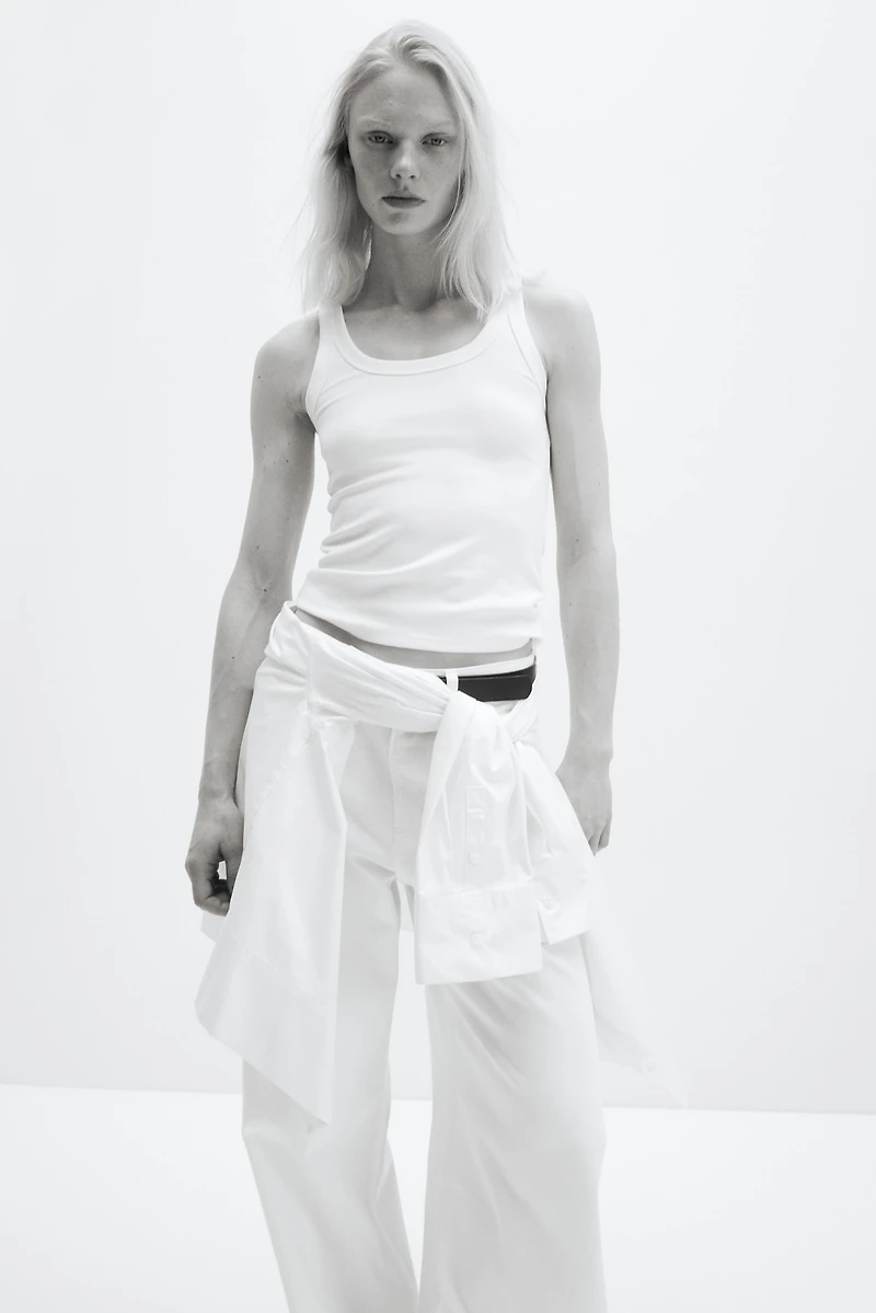 Camisole côtelé rafraîchissante près du corps