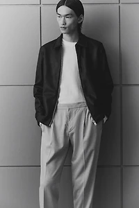 Pantalon classique avec plis