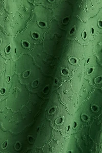 Haut bain-de-soleil avec broderie anglaise