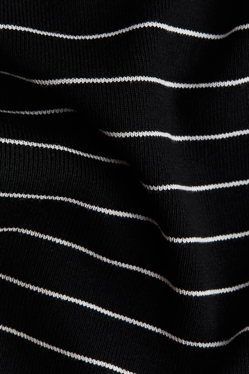 Short-Sleeved Fine-Knit Cardigan