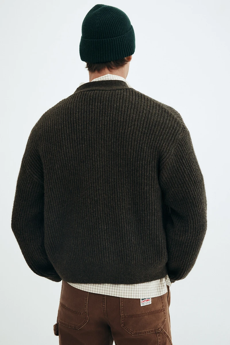 Loose-Fit Rib-Knit Cardigan