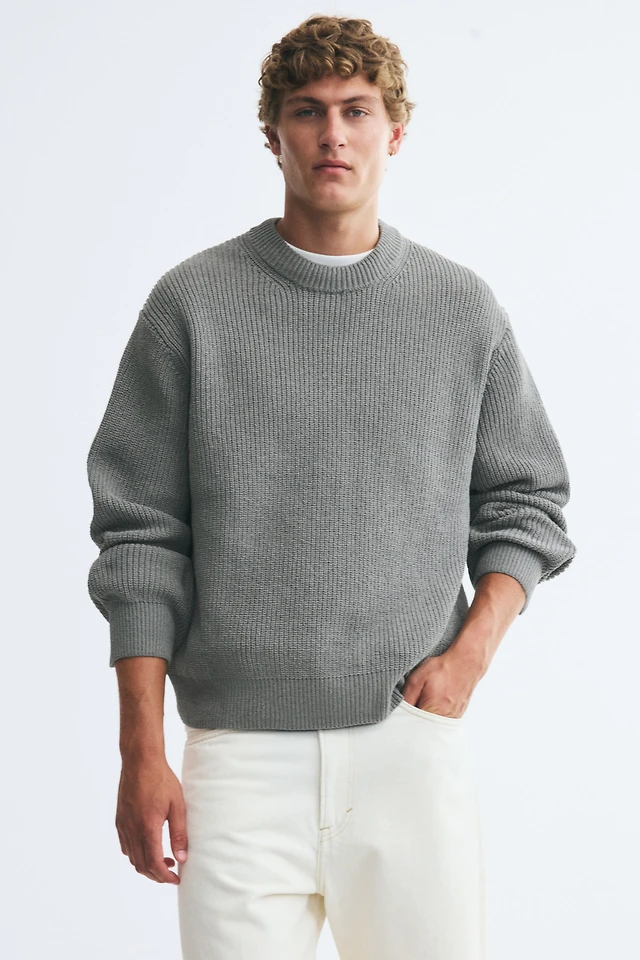 Relaxed-Fit Rib-Knit Sweater