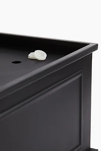 Hanging planter box
