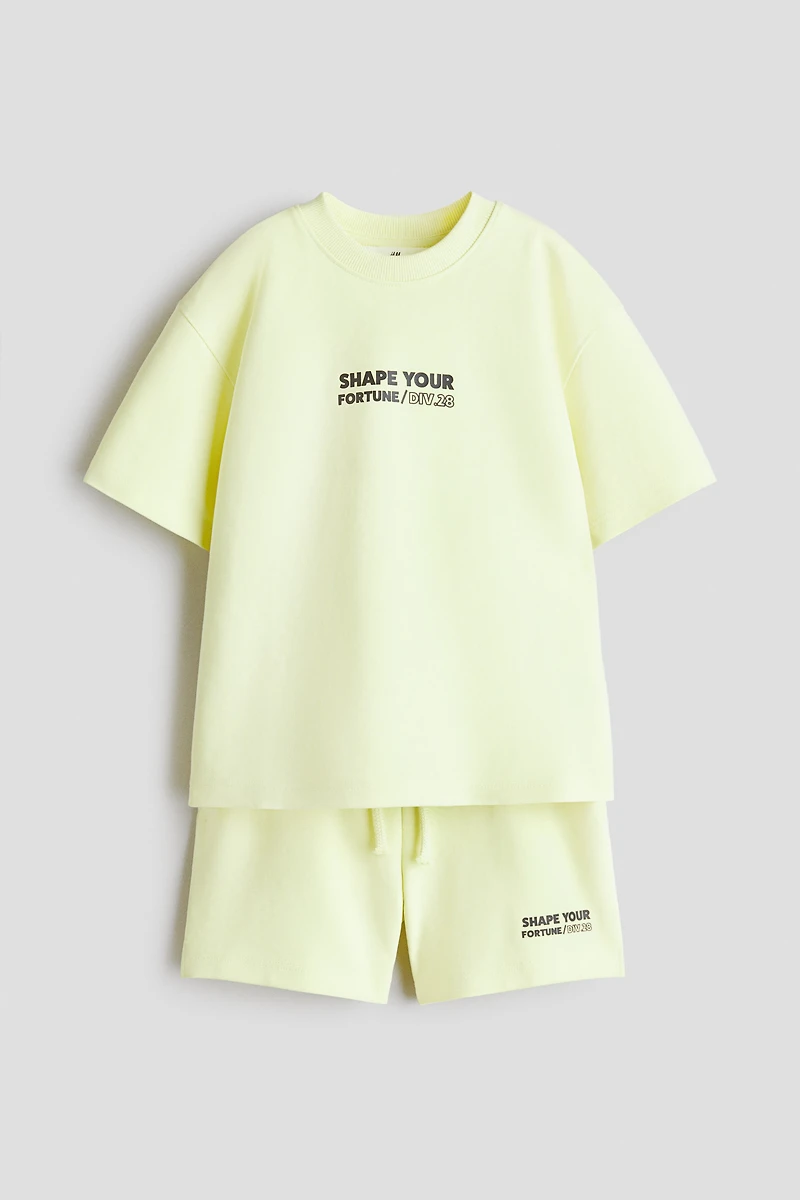 Ensemble 2 pièces T-shirt et short en molleton