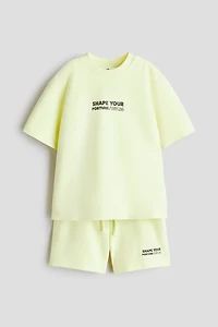 Ensemble 2 pièces T-shirt et short en molleton