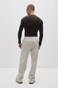 Loose-Fit Sports Joggers with DryMove™