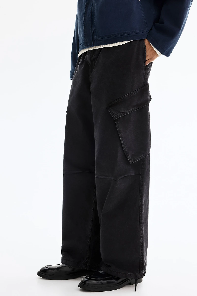 Loose-Fit Cargo Pants