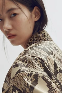 Blouson d'aviateur à imprimé peau de serpent
