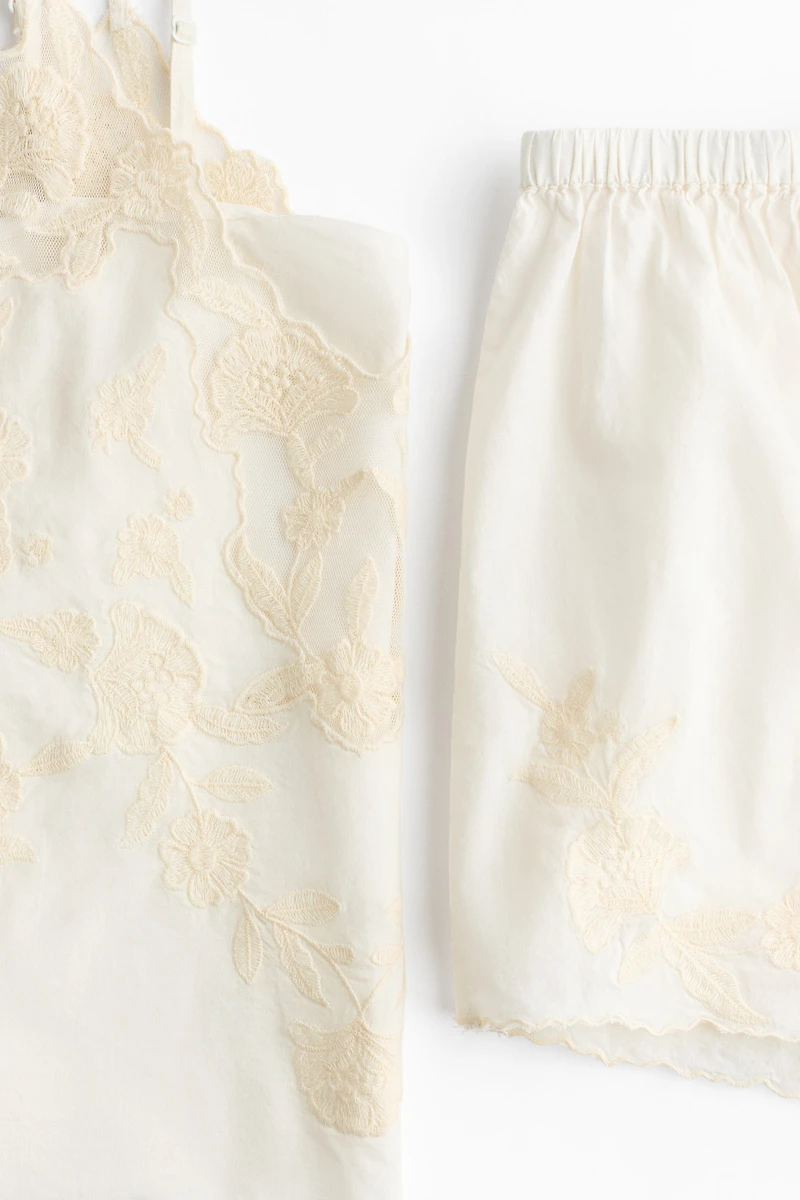 Pyjama brodé en coton