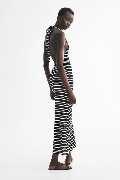 Robe dos nu en tricot