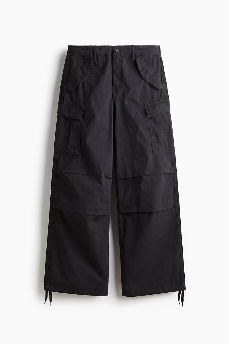 Loose-Fit Cargo Pants