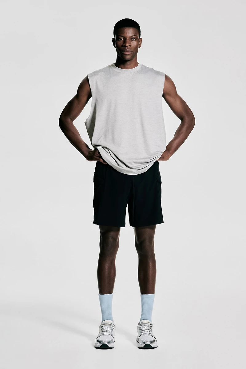 Loose-Fit Sports Tank Top with DryMove™