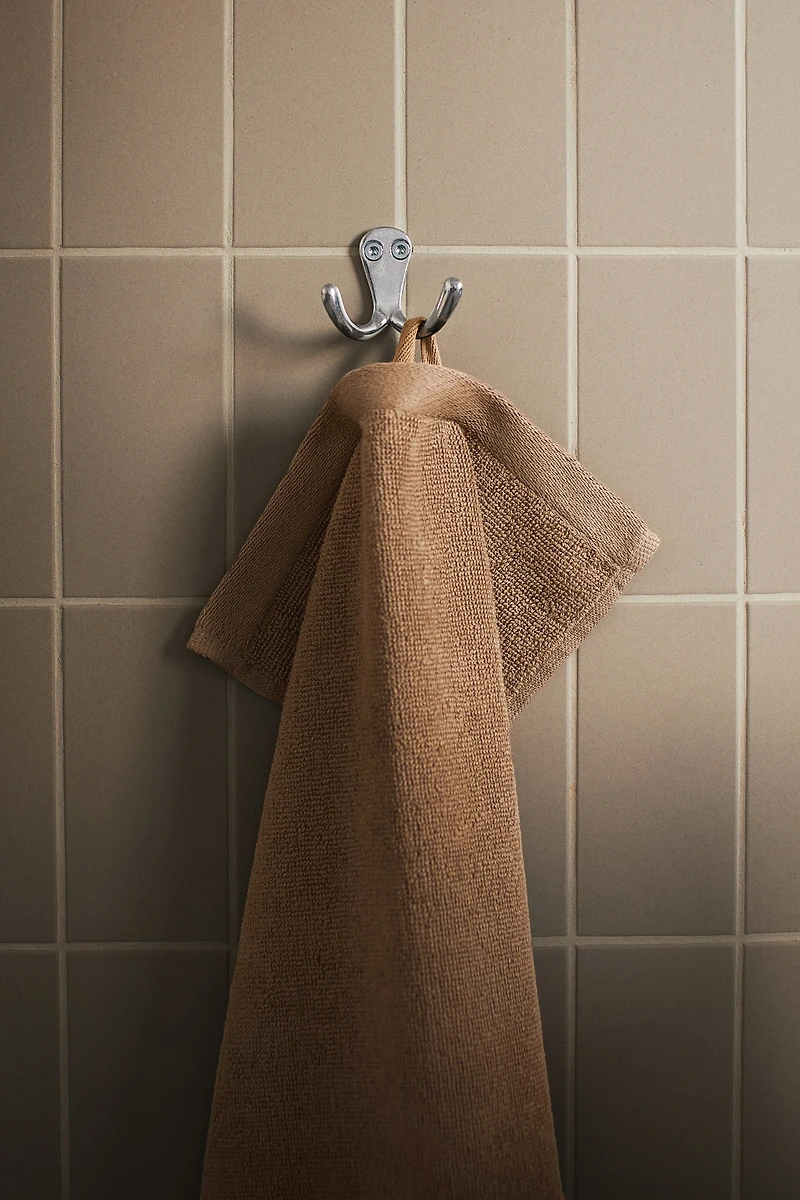 Terry Guest Towel