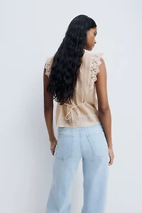 Haut sans manches à dentelle