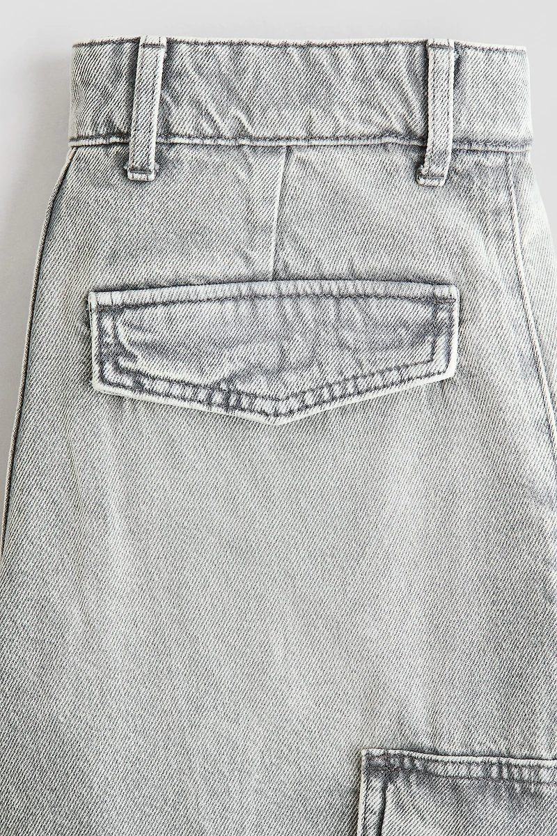 Baggy-Fit Cargo Jeans