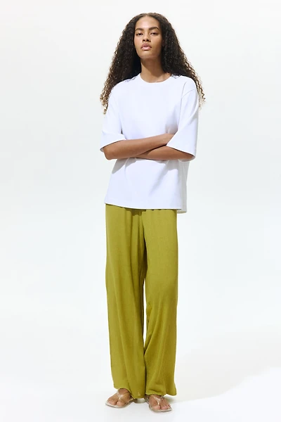 Wide-Leg Crinkled Pants