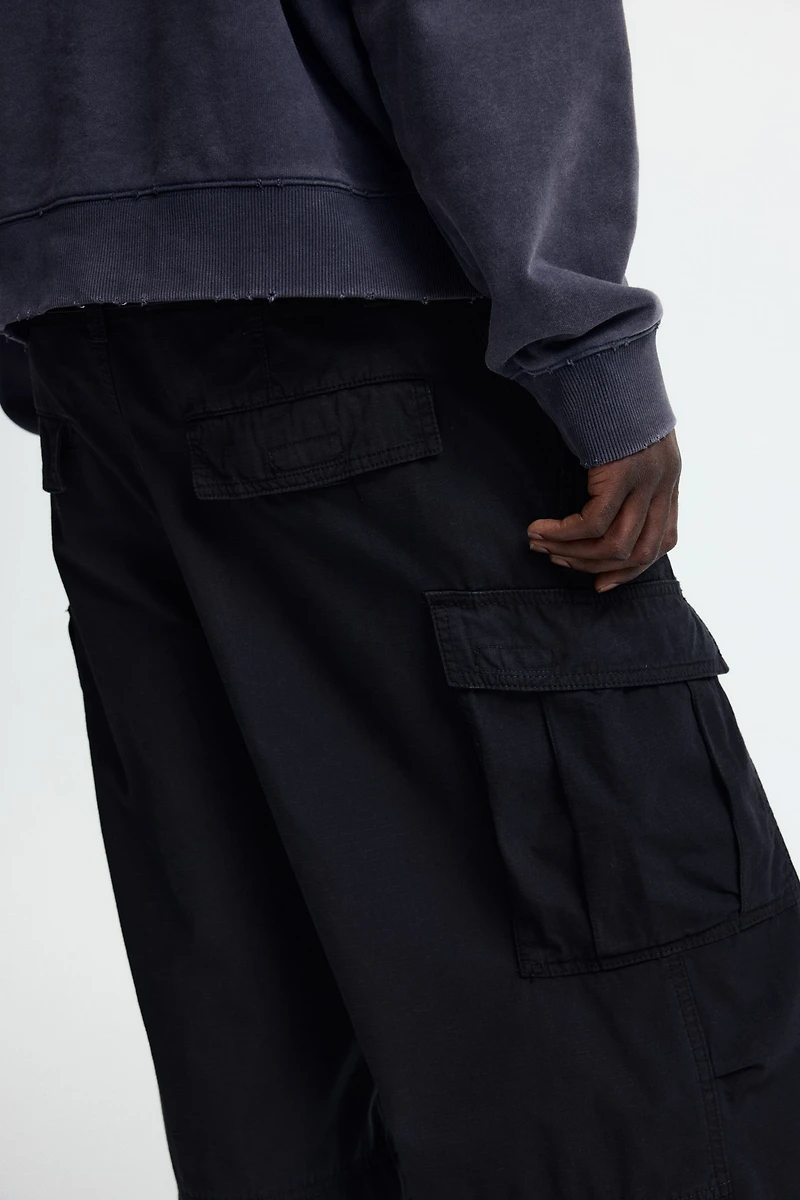 Loose-Fit Cargo Pants