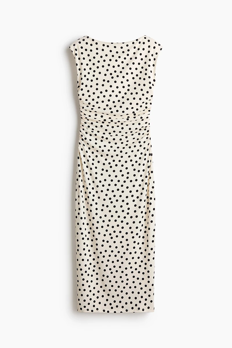 Robe à mancherons