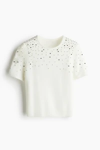 Haut ornementé en fin tricot