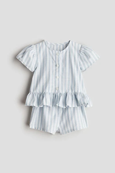 Ensemble 2 pièces avec blouse et short