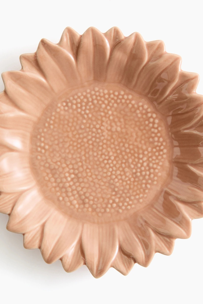 Sunflower-Shaped Medium-Sized Plate