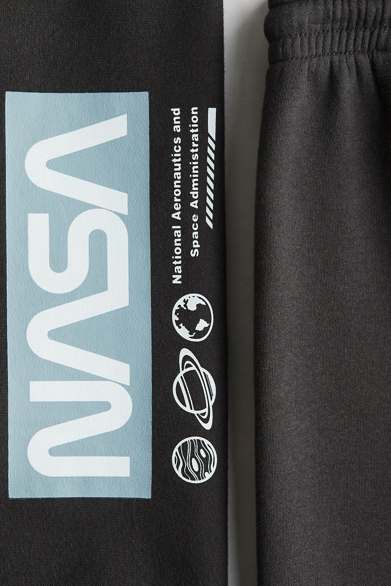 2-Piece Sweatshirt and Joggers Set