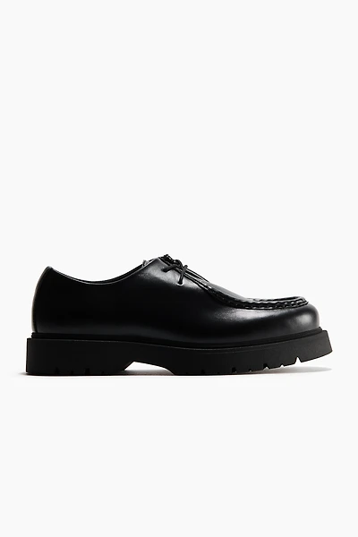 Chaussures à lacets