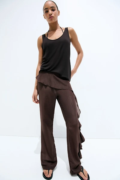 Pantalon froissé à volant