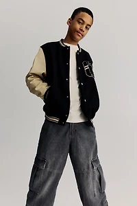 Baggy Fit Cargo Jeans