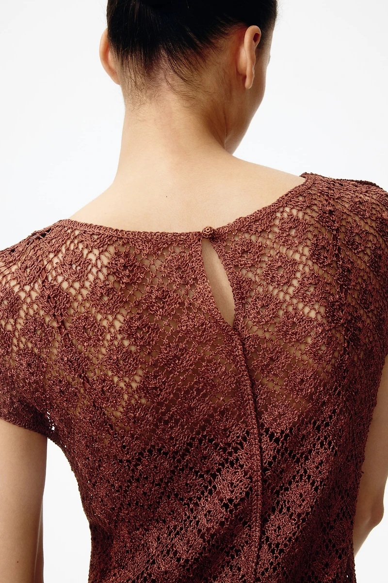 Robe d’aspect crochet avec jupe évasée